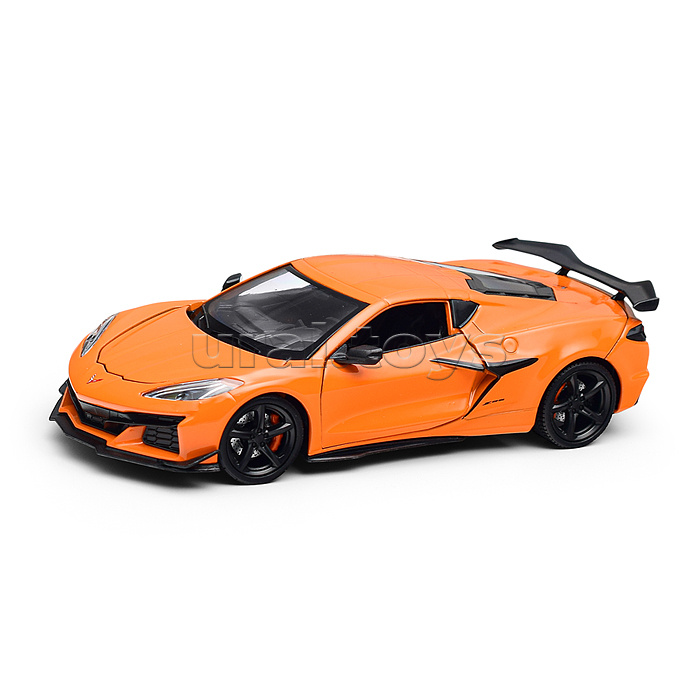 Машинка 1:24 Chevrolet Corvette Z06, оранжевый Машинка 1:24 Chevrolet Corvette Z06, оранжевый