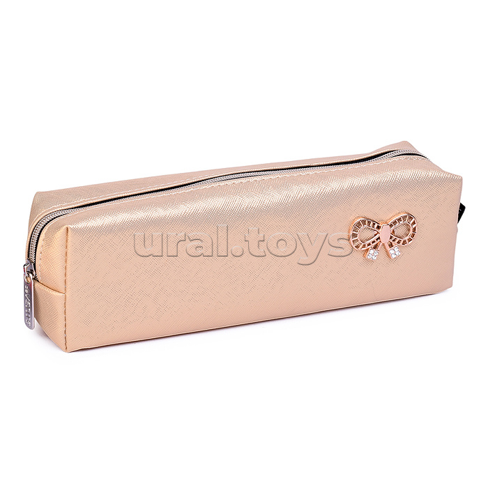 Пенал "Chic Pin" 21x6x4,5 см, прямоугольный для 30 предметов, антивандальная искусственная кожа до -40C, с брошкой, на молнии, ассорти 4 дизайна