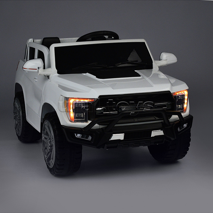 Электромобиль "Городской гигант" на аккумуляторе, с р/у управлением, в коробке (белый)