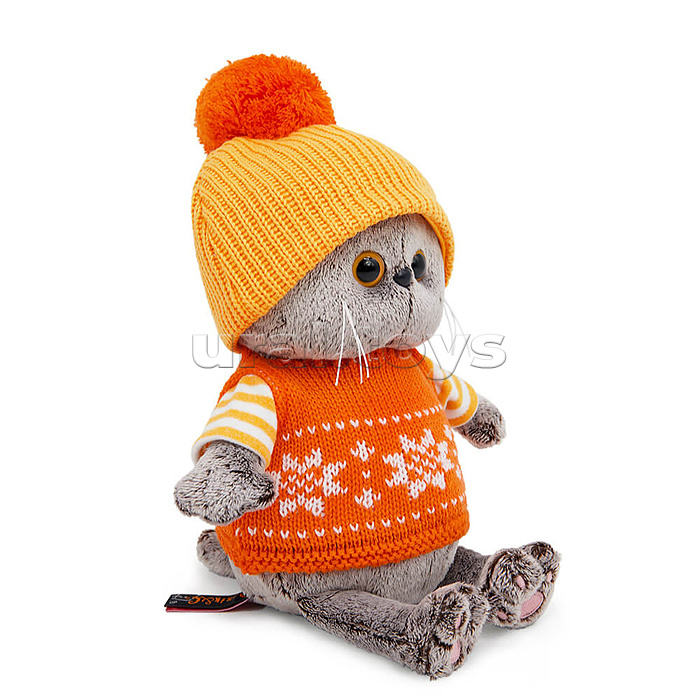 Кот Басик BABY в жилете и шапочке с помпоном