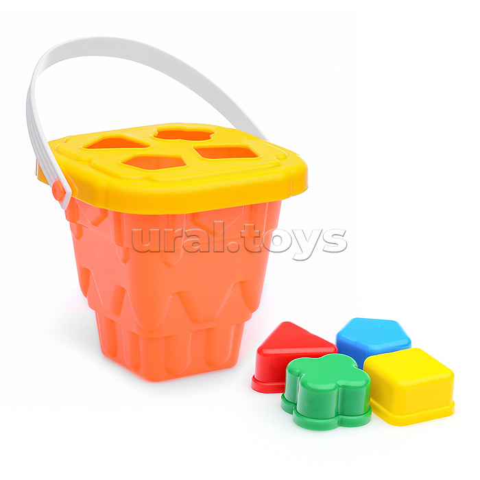 Ведро детское Башня с крышкой и с 4 логическими фигурами Ведро детское Башня с крышкой и с 4 логическими фигурами