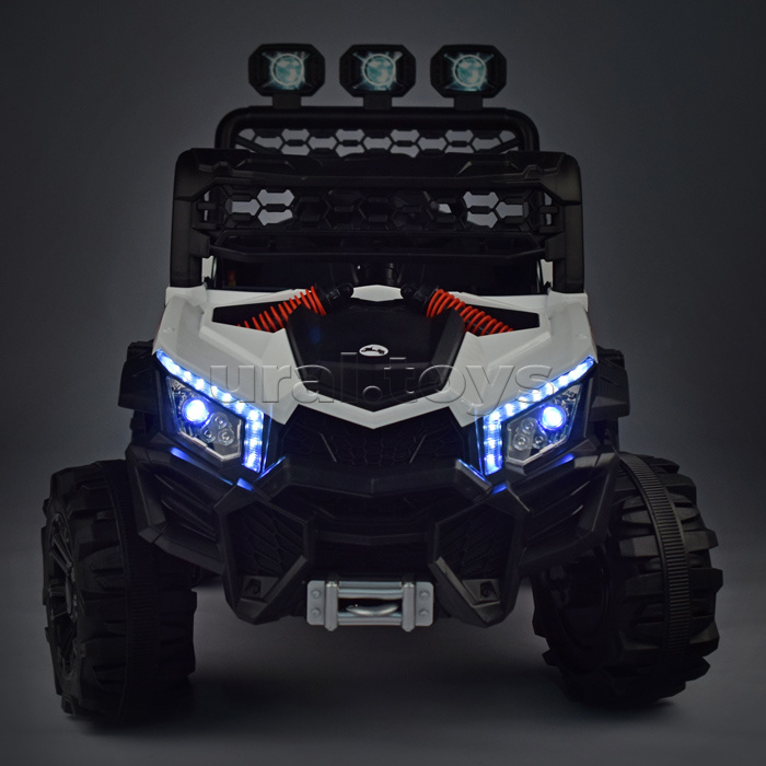 Электромобиль "Загородный движ" на аккумуляторе, с р/у управлением, в коробке (белый)