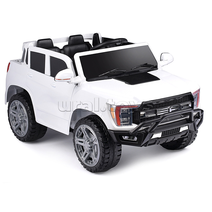 Электромобиль "Городской гигант" на аккумуляторе, с р/у управлением, в коробке (белый)