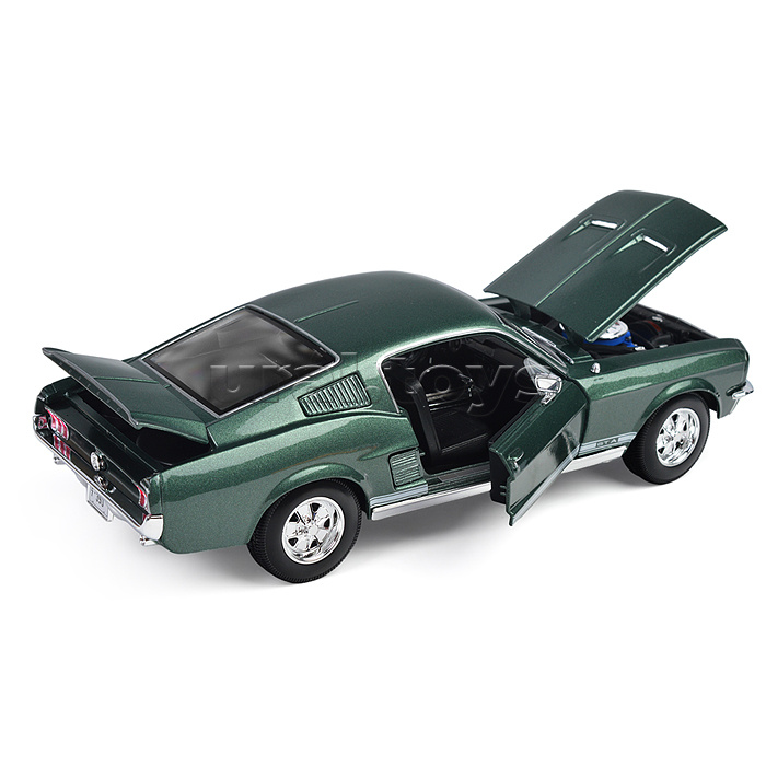 Машинка die-cast 1967 Ford Mustang Fastback, 1:18, тёмно-зеленая, открывающиеся двери