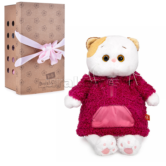 Кошечка Ли-Ли в анораке