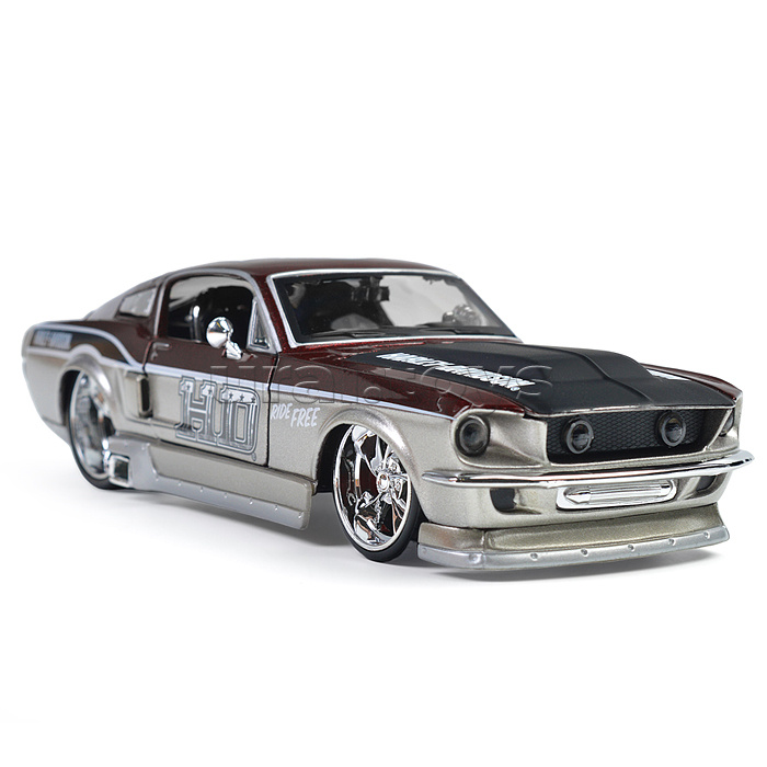 Кастомизированная машинка die-cast Harley-Davidson 1967 Ford Mustang GT, 1:24, чёрно-оранжевая