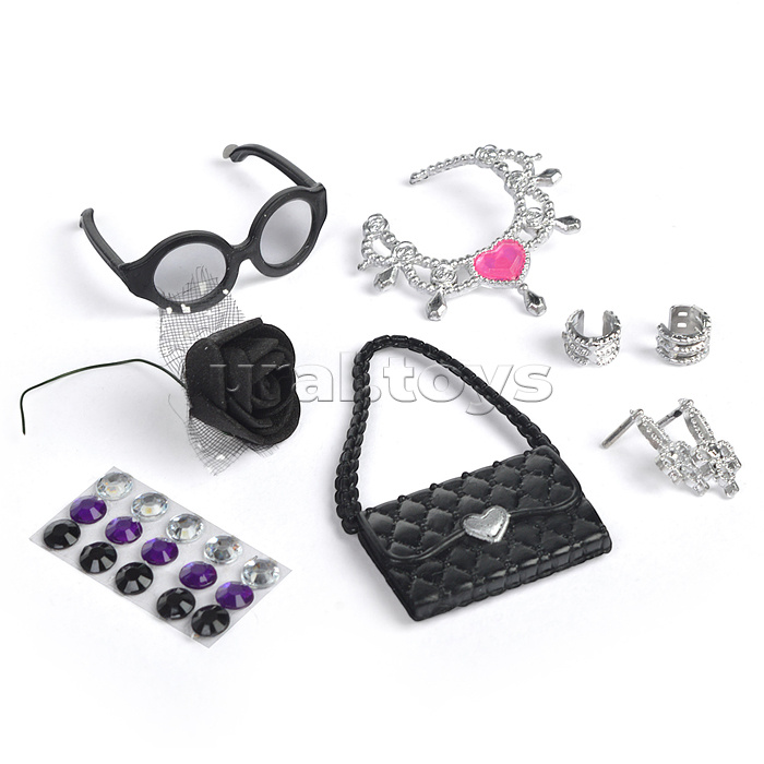 Модная кукла Glam Divas Вэнди с аксессуарами, черное платье 25 см.