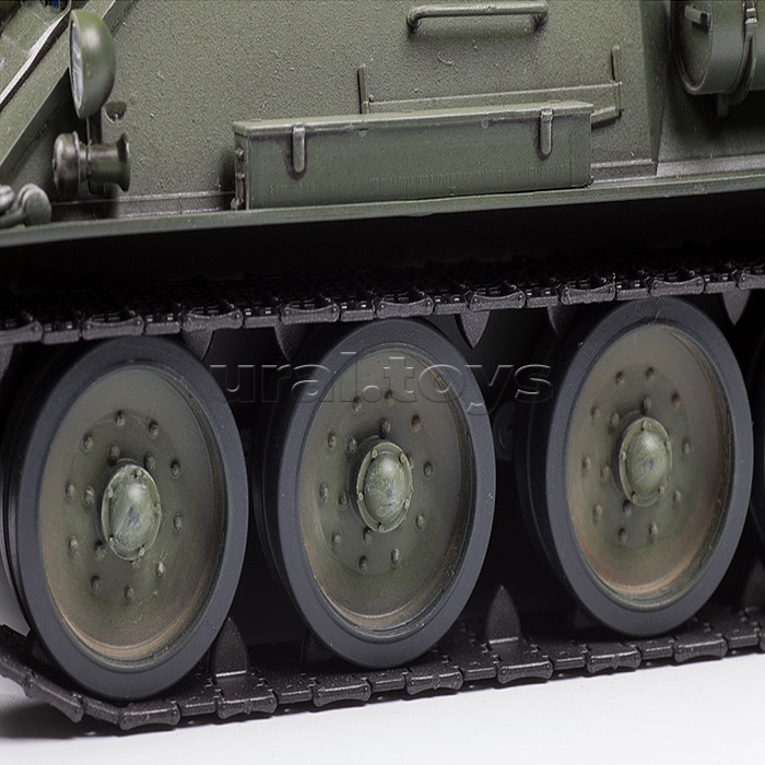 Советский истребитель танков "СУ-100" Советский истребитель танков "СУ-100"