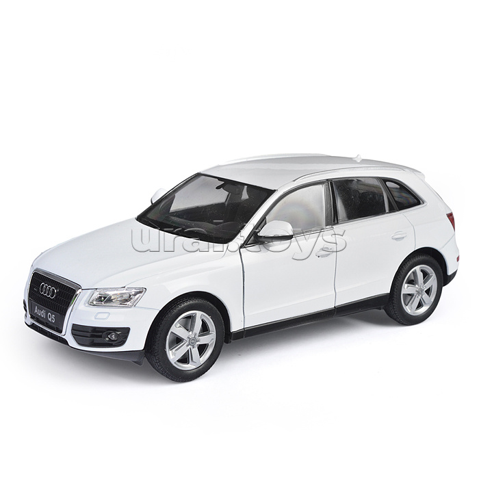 Машинка 1:24 Audi Q5, белый