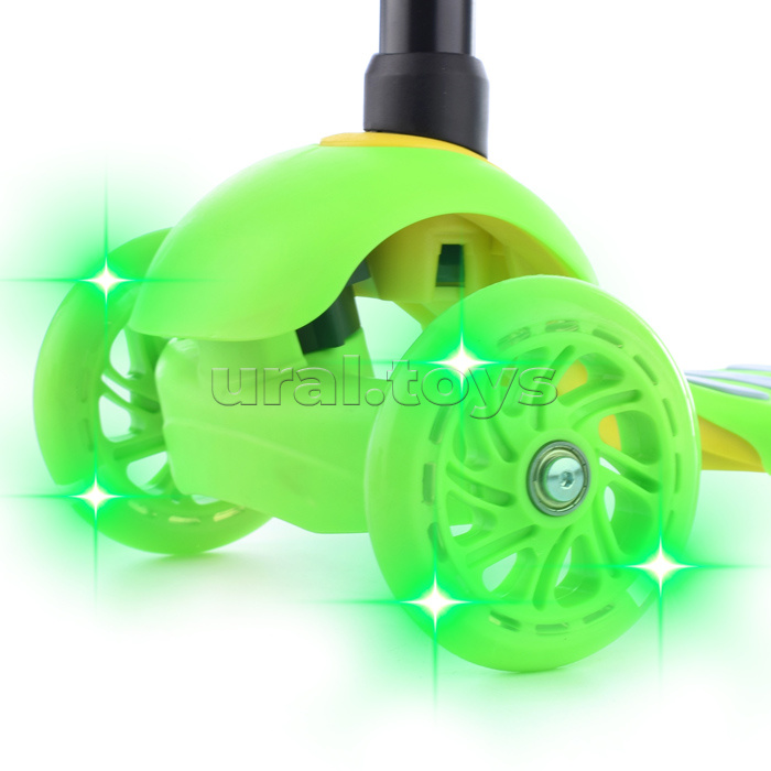 Самокат 3-х кол., зелёный, светящиеся колёса, PU, ABEC 7, в коробке
