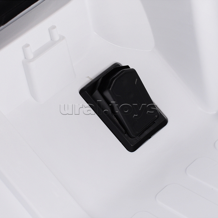 Электромобиль "Полиция" на аккумуляторе, в коробке