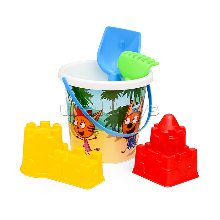 Песочный набор "Три кота и море приключений" №6: Ведро с наклейкой, лопатка №5, грабельки №5, формочки (замок мост + замок квадратный)