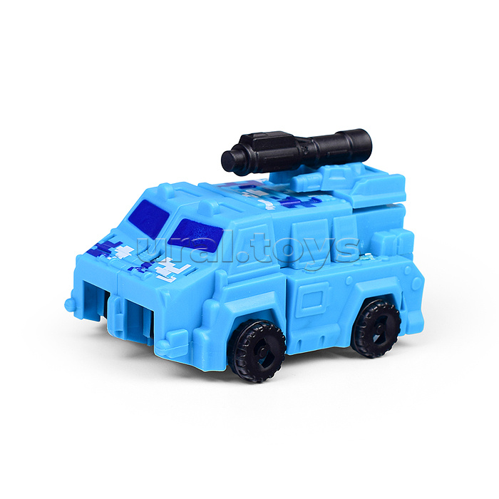 Робот трансформирующийся в БТР, в коробке