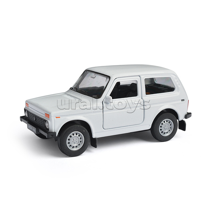 Машинка 1:38 LADA Niva, пруж. мех., цвет в асс.