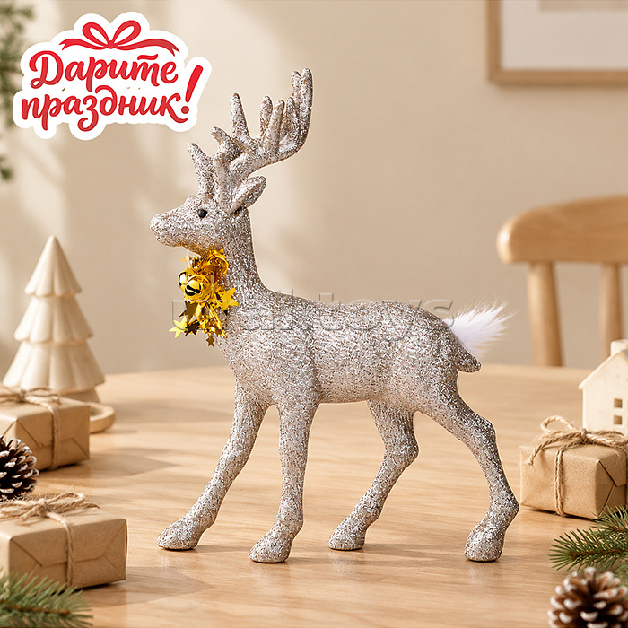 Новогоднее украшение "Серебряный олень" 21*28 см.