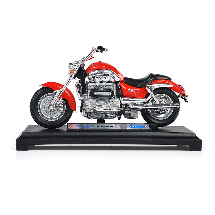 Мотоцикл 1:18 Triumph Rocket III, красный Мотоцикл 1:18 Triumph Rocket III, красный
