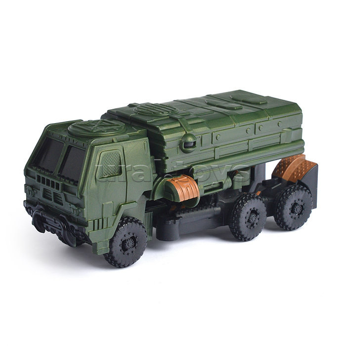 Робот трансформирующийся в военную машину, в коробке