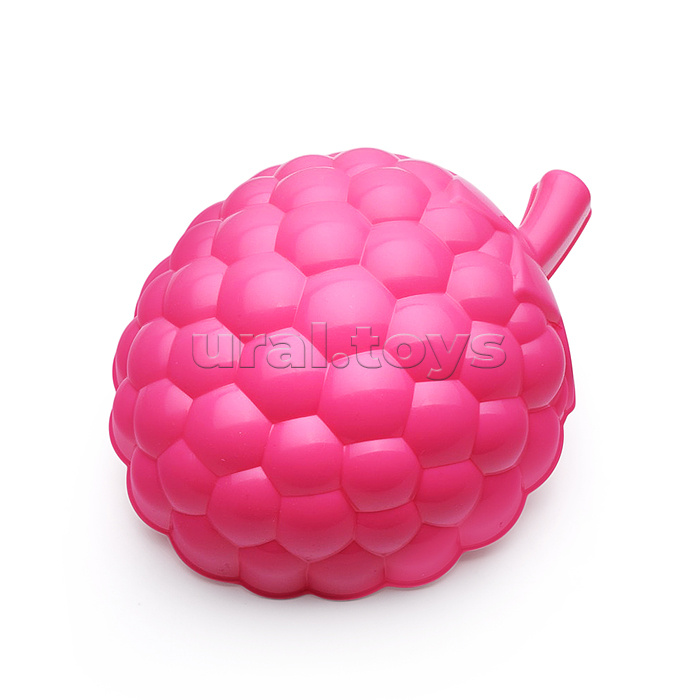 Набор №662: ведро-цветок среднее №4, сито-цветок среднее №4, лопатка №5, грабельки №5, формочки (клубника + малина)