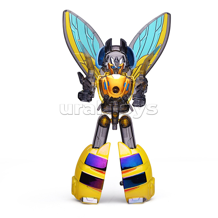 Робот трансформирующийся в фантастических насекомых, в коробке