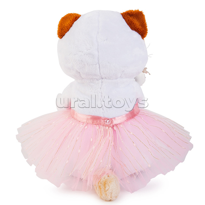 Кошка Ли-Ли балерина с лебедем