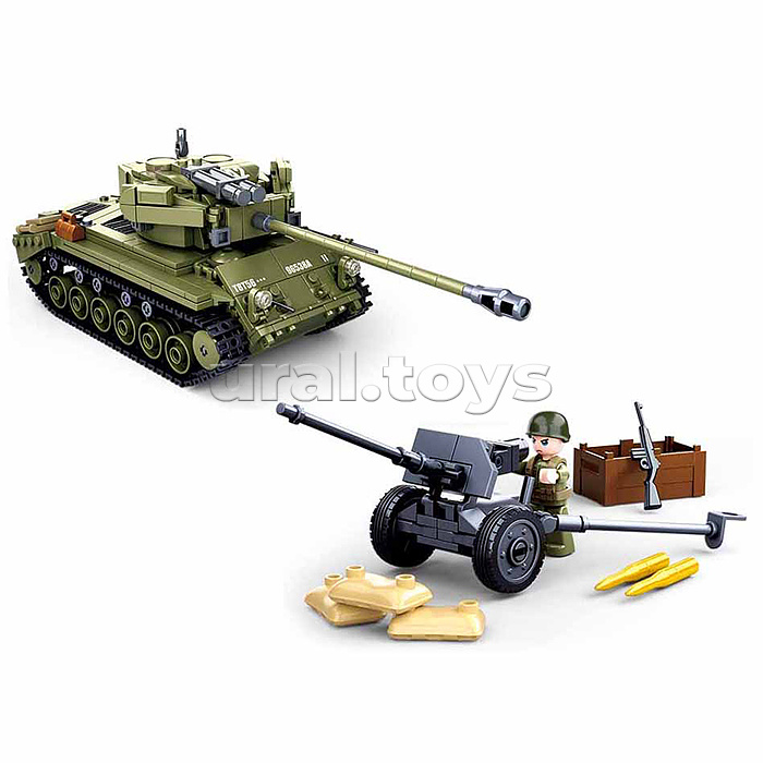 Конструктор "Американский средний танк с фигурками военных" (742 дет.) в коробке